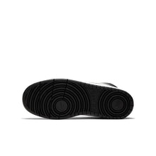 Cargar imagen en el visor de la galería, NIKE COURT BOROUGH MID