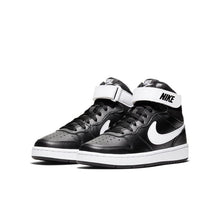 Cargar imagen en el visor de la galería, NIKE COURT BOROUGH MID