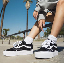 Cargar imagen en el visor de la galería, VANS OLD SKOOL PLATAFORM