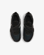 Cargar imagen en el visor de la galería, NIKE HUSTLE D11 PSV