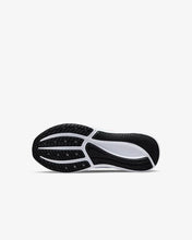 Cargar imagen en el visor de la galería, NIKE STAR RUNNER 3 PSV
