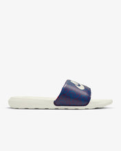 Cargar imagen en el visor de la galería, NIKE VICTORI ONE