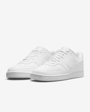Cargar imagen en el visor de la galería, NIKE COURT VISION LOW NEXT NATURE