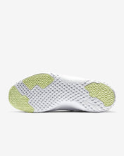 Cargar imagen en el visor de la galería, NIKE RENEW IN SEASON TR10