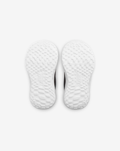 Cargar imagen en el visor de la galería, NIKE REVOLUTION 6 TD