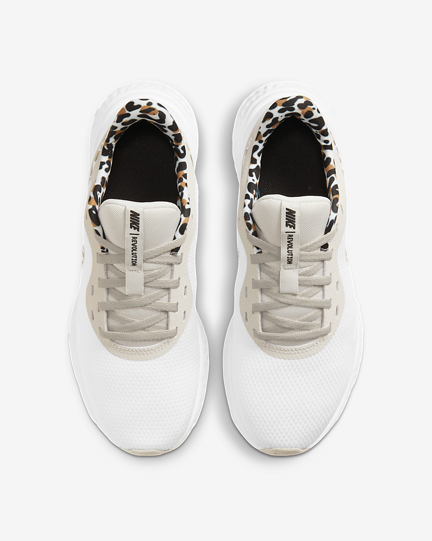 nike revolution 5 prm gold