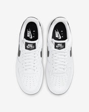 Cargar imagen en el visor de la galería, NIKE AIR FORCE 1
