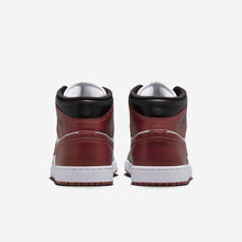 Cargar imagen en el visor de la galería, AIR JORDAN 1 MID SE
