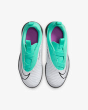 Cargar imagen en el visor de la galería, NIKE JR. PHANTON ACADEMY
