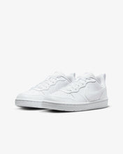 Cargar imagen en el visor de la galería, NIKE COURT BOROUGH GS
