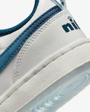 Cargar imagen en el visor de la galería, NIKE COURT BOROUGH LOW PSV
