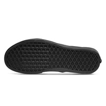 Cargar imagen en el visor de la galería, VANS SLIP ON LEATHER
