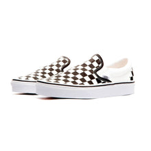 Cargar imagen en el visor de la galería, VANS SLIP ON SQUARE
