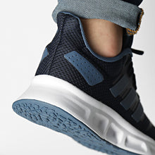 Cargar imagen en el visor de la galería, ADIDAS SHOWTHEWAY 2.0
