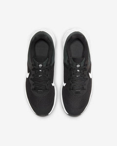 NIKE REVOLUTION 6 GS