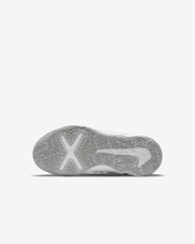 Cargar imagen en el visor de la galería, NIKE TEAM HUSTLE D 10 PS
