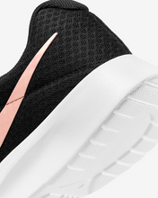 Cargar imagen en el visor de la galería, NIKE TANJUN
