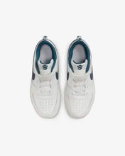 Cargar imagen en el visor de la galería, NIKE COURT BOROUGH LOW PSV
