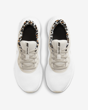 Cargar imagen en el visor de la galería, NIKE REVOLUTION 5 PRM
