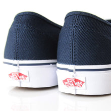 Cargar imagen en el visor de la galería, VANS AUTHENTIC
